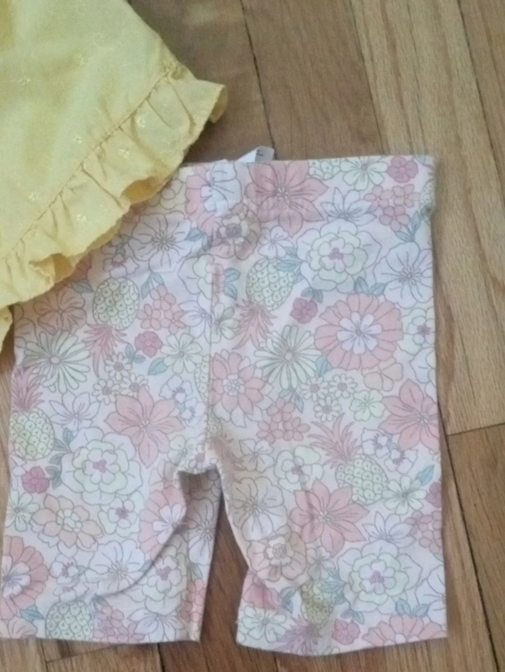 Yellow Ruffle Tank Top and Floral Shorts Set girl 4